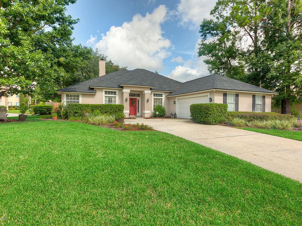 1st image of 12256 Lake Fern Dr E