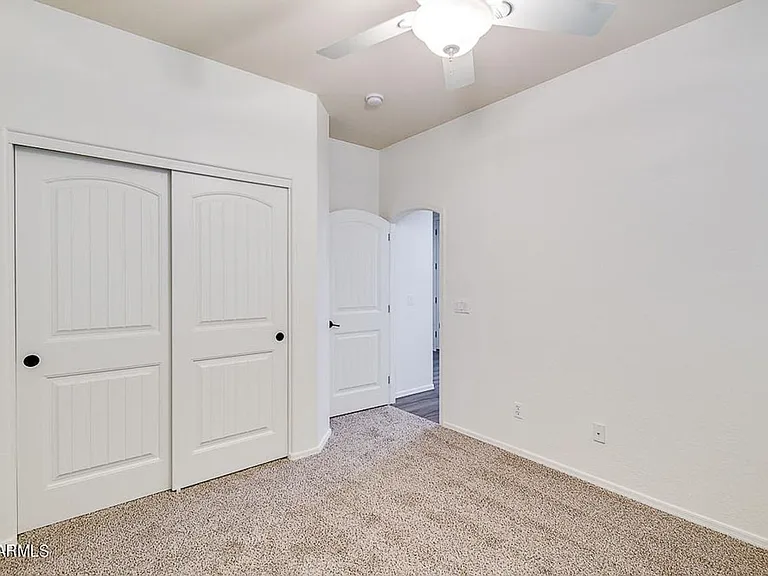 122 W Aster Dr — Photo 27