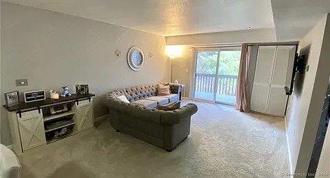 2nd image of 1211 Twin Circle Dr
