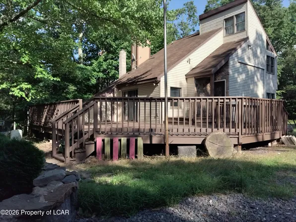 583 Chamonix Ln, Zion Grove, PA 17985