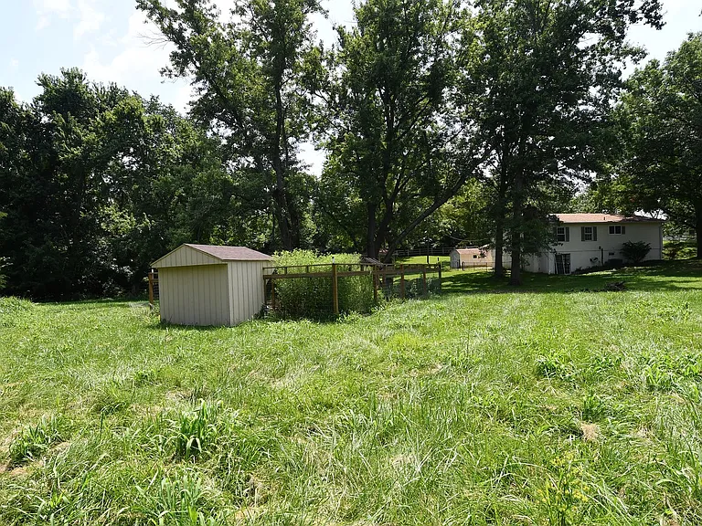 2706 Christy Ave — Photo 50