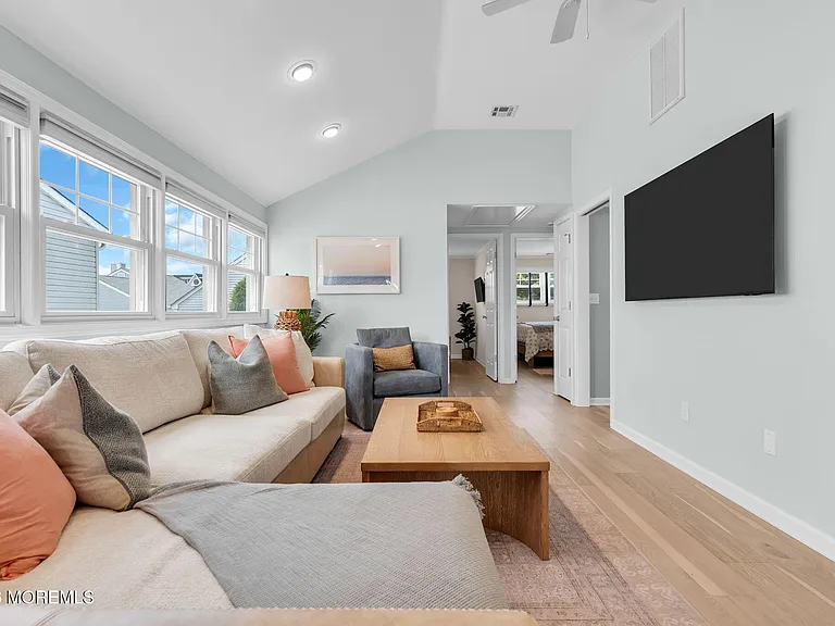 301 W Kupper Dr — Photo 15