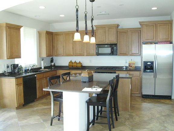 3rd image of 1189 W Dawn Dr
