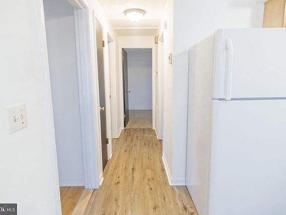 4th image of 414 Monticello Ave