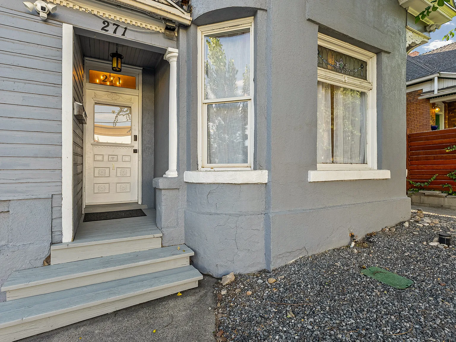 3 bed, 2000 sqft, $3,800 — Photo 2