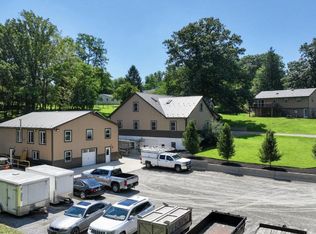 701 Georgetown Rd, Ronks, PA 17572