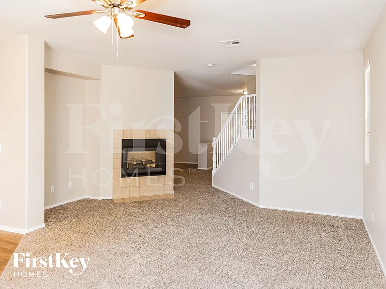 10772 Manchester Park Dr — Photo 5