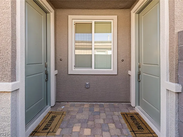 9446 Sequoia Ridge Ave — Photo 5