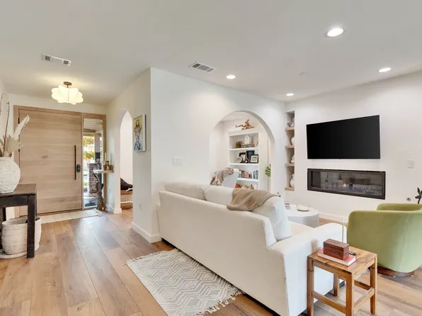 2108 Wooten Dr, Austin, TX 78757