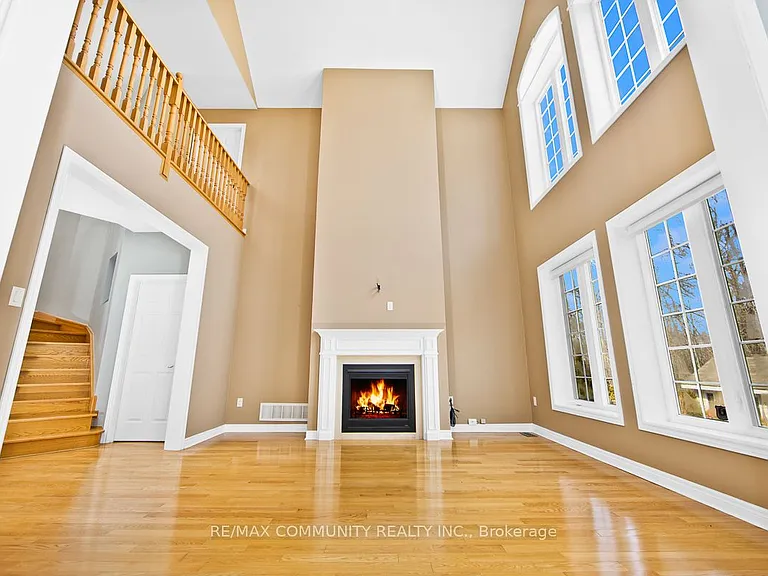48 Riverwalk Pl — Photo 4