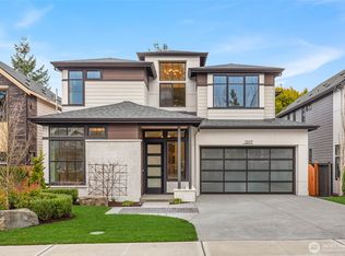 13117 NE 104th St, Kirkland, WA 98033