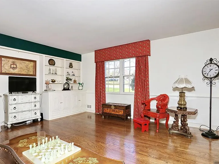 328 W Ridgewood Ave — Photo 19