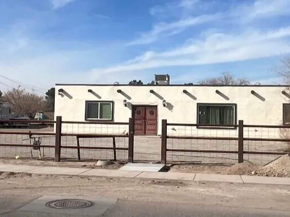 491 Zebu Rd, Socorro, TX 79927