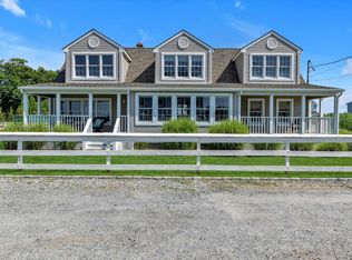153 Ocean Ave, Center Moriches, NY 11934