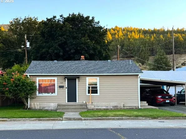 520 SE Hillcrest Rd, John Day, OR 97845