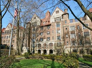 10 Holder Pl, Forest Hills, NY 11375