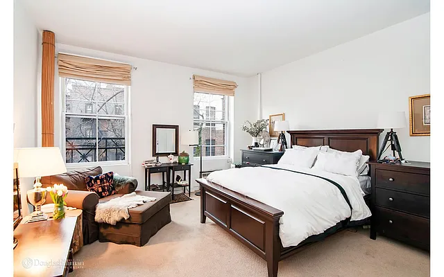 Rented by Douglas Elliman | media 17