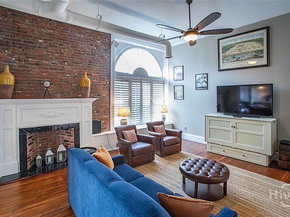 5th image of 110 Barnard Street #312