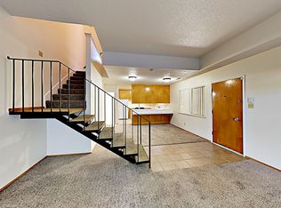 5994 Lake Crest Way APT 25, Sacramento, CA 95822
