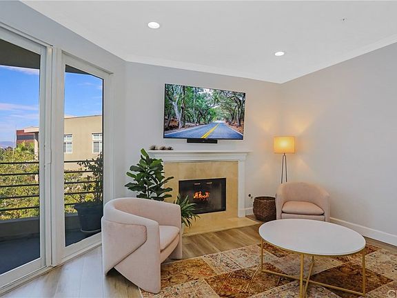 4th image of 2253 Martin APT 406