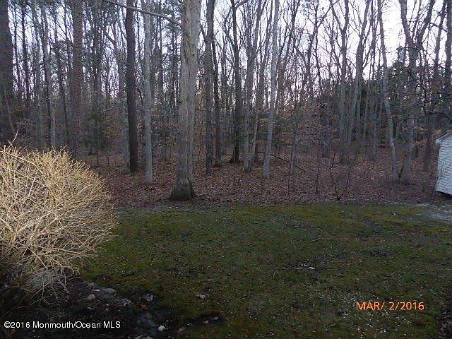 241 Larchwood Ct — Photo 18