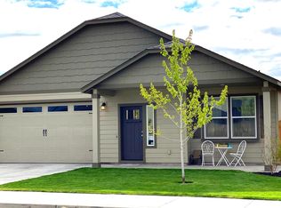 2315 NE 3rd St, Redmond, OR 97756