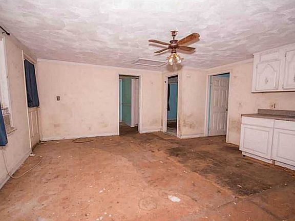 4th image of 1804 Estates Dr