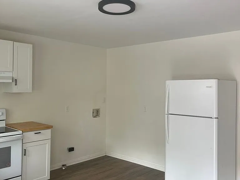 109 Signal View St #B — Photo 3