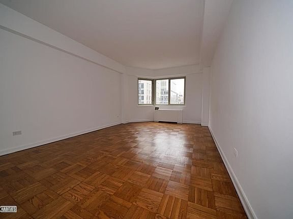 3rd image of 125 E 87th St APT 11D