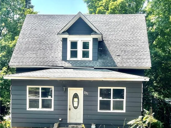 221 Adams Street, St Croix Falls, WI 54024