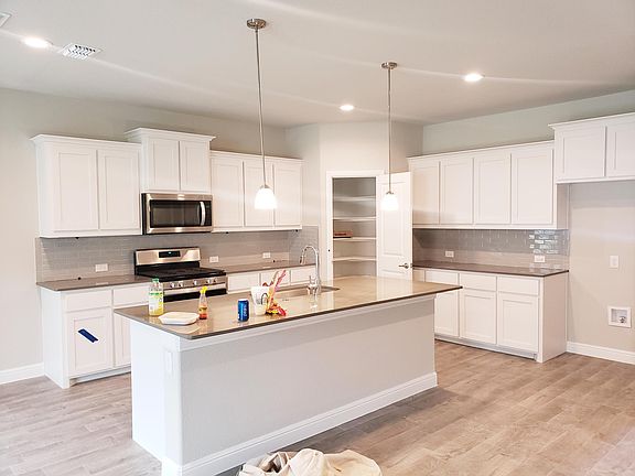 4th image of 1409 El Cerrito Ln