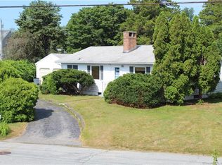 60 Hillside Ave, Groton, CT 06340