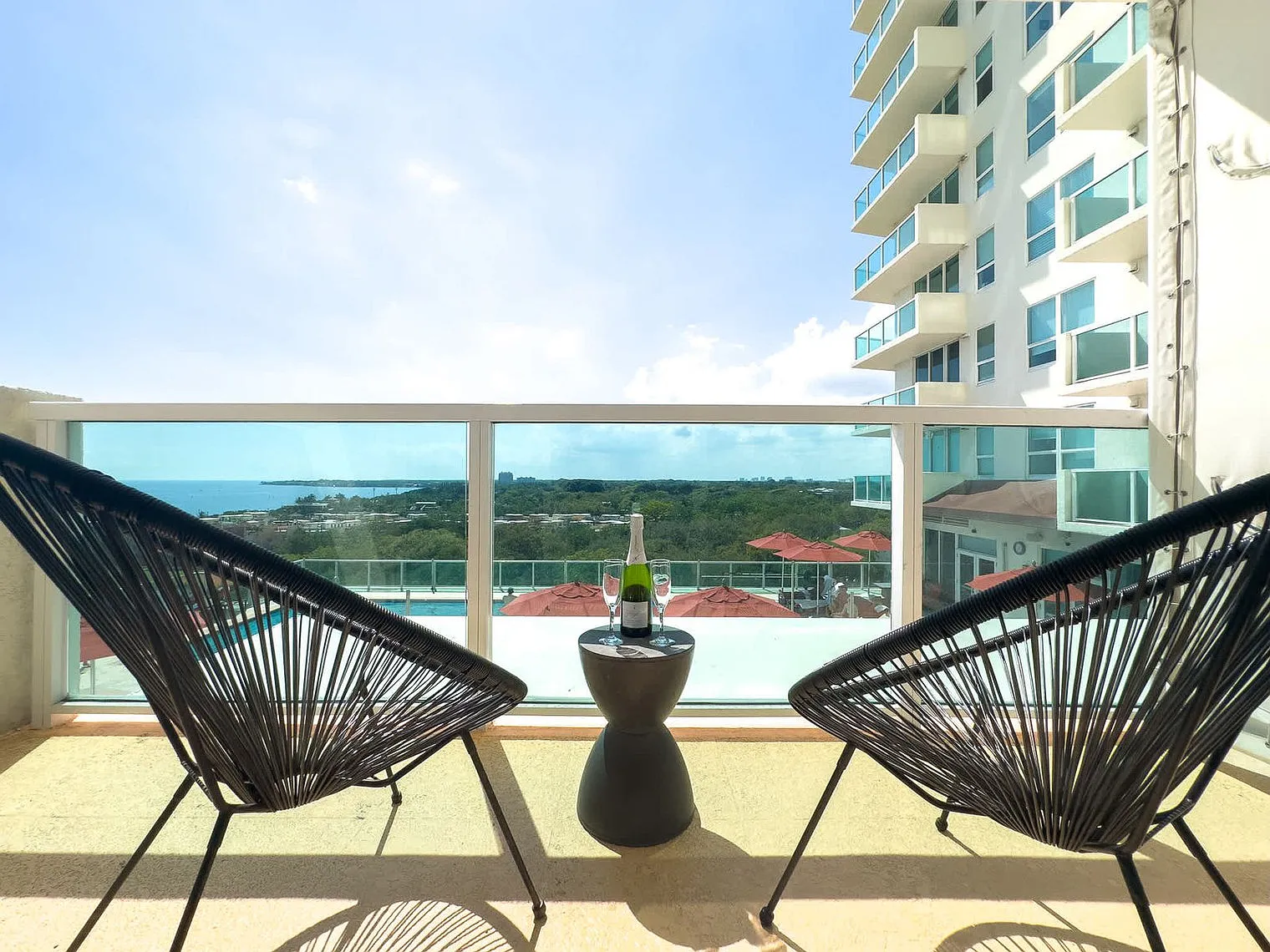 Studio, 1.0 bath, 419 sqft, $3,246 — Photo 2