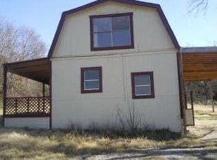 135 Brookshire Ave, Azle, TX 76020