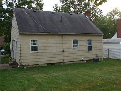 2nd image of 106 Park St