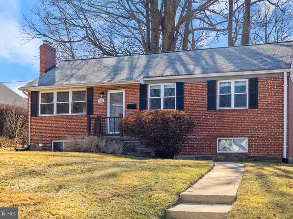 7011 Murray Ln, Annandale, VA 22003
