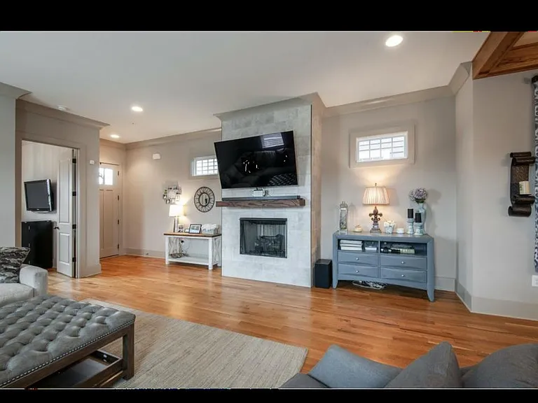 5609 Pennsylvania Ave — Photo 3
