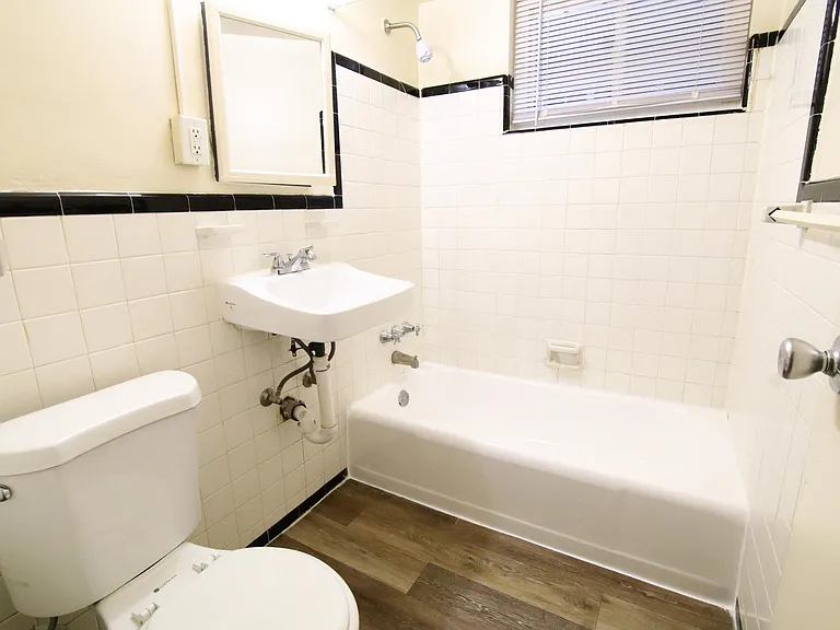126 Joliet St SW #A — Photo 1