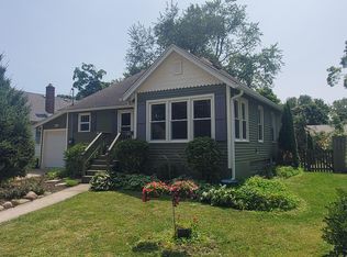 1006 Institute St, Valparaiso, IN 46383
