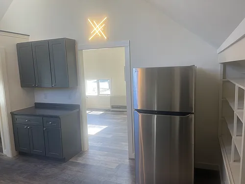121 Park St #4 Photo 1