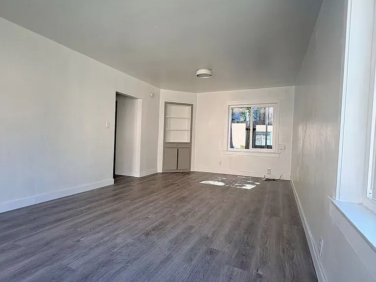 357 Lester Ave #359 — Photo 3