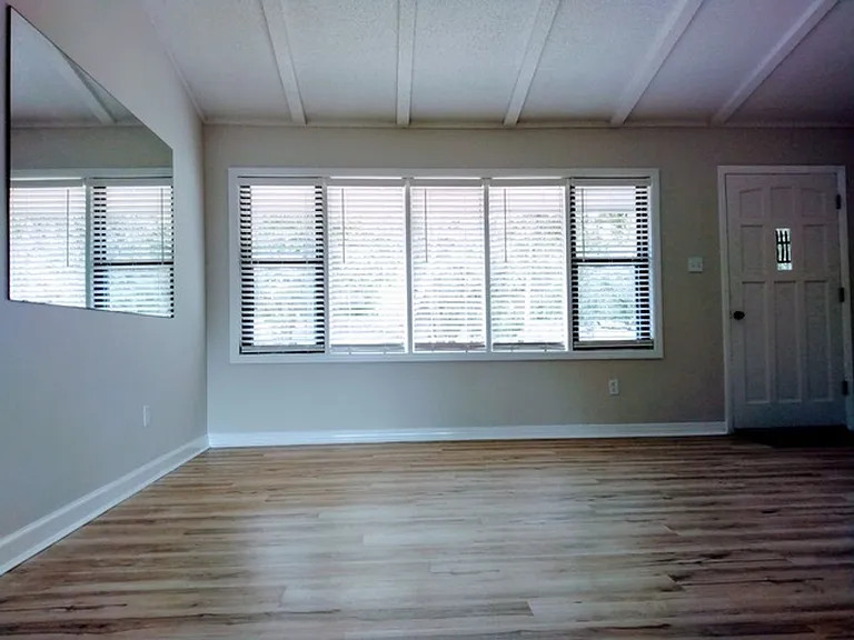 143 Edward Cir — Photo 13