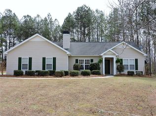 104 Walton Woods Dr, Newnan, GA 30263