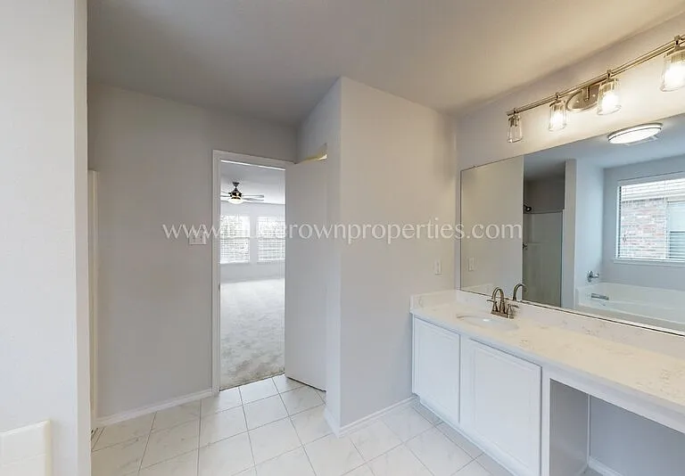3208 Grant St — Photo 26