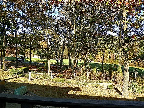 5th image of 8 Spurlock Ln