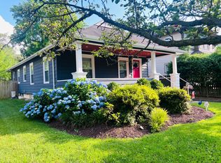 5712 Grosvenor Ln, Bethesda, MD 20814