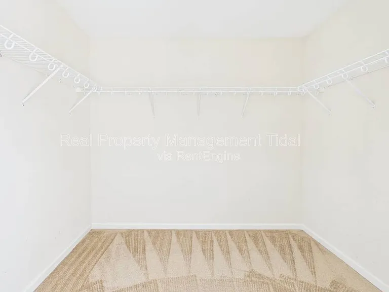 205 Cheeseman Rd — Photo 20