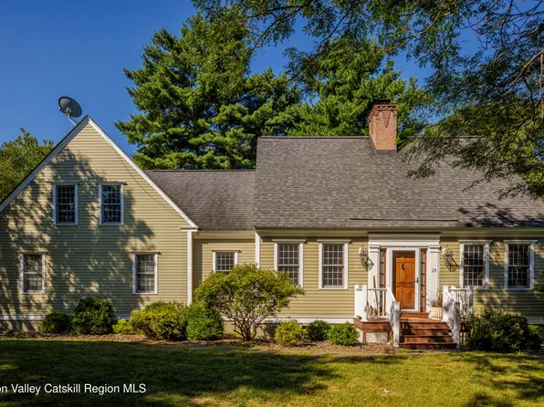 28 Greenbrook Drive, Brainard, NY 12024