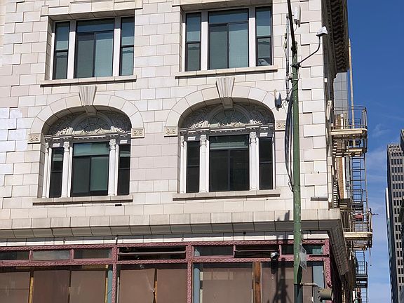 2nd image of 696 Sacramento St