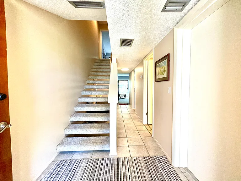 195 Clubhouse Blvd — Photo 26